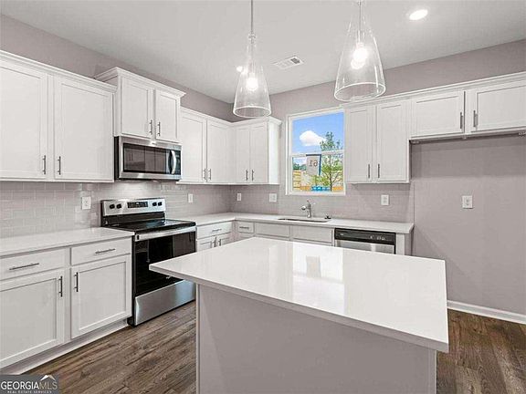 4th image of 1107 Elyse Ln