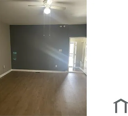 404 N 53rd St — Photo 2