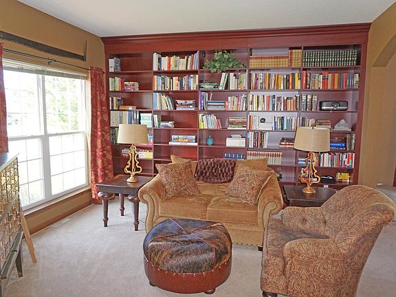3rd image of 1366 Waters Edge Dr
