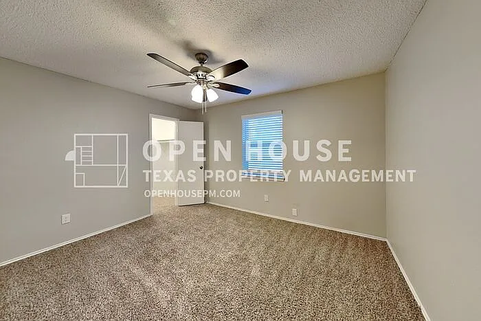4819 Butterfield Rd — Photo 13