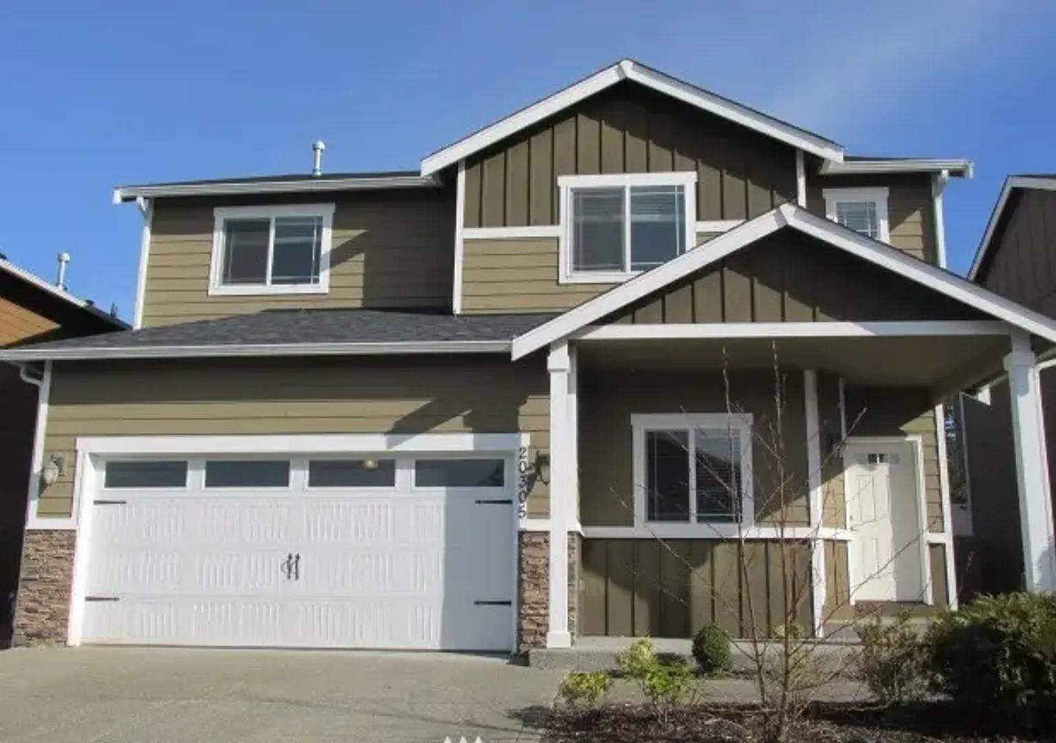Beautiful large 5 bedroom in Rock Creek Community available now!! — Photo 1