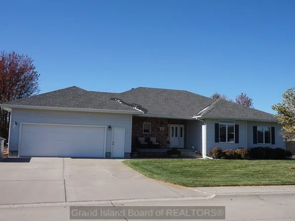 3012 Laramie Dr, Grand Island, NE 68803