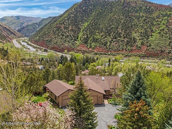 2nd image of 570 Canyon Creek Dr