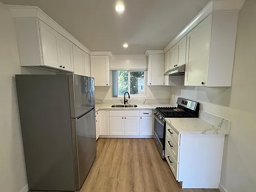 1318 N Las Palmas Ave #7 Photo 1
