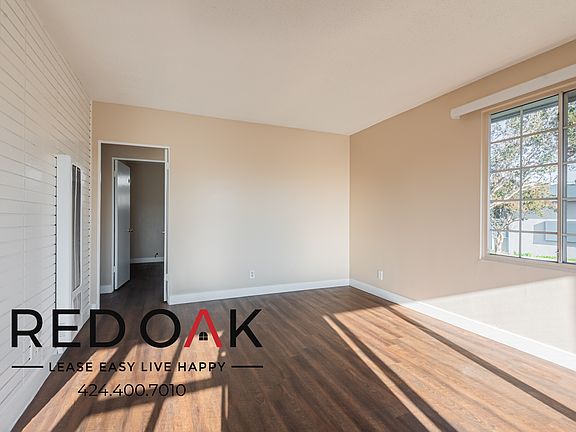 4th image of 535 E Adams St #17