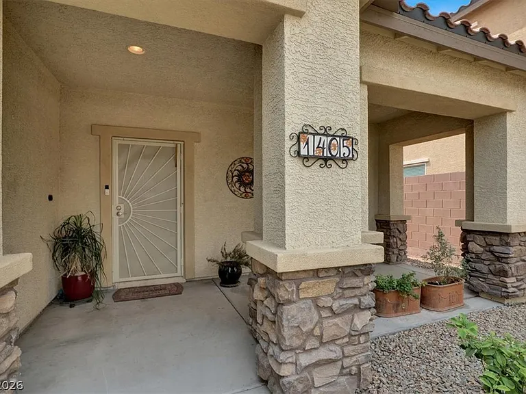 1405 Fantastic Ct — Photo 2