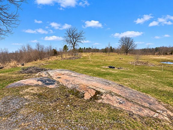 4th image of 773 9th Concession Rd