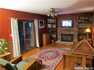 5th image of 105 Mancini Cir