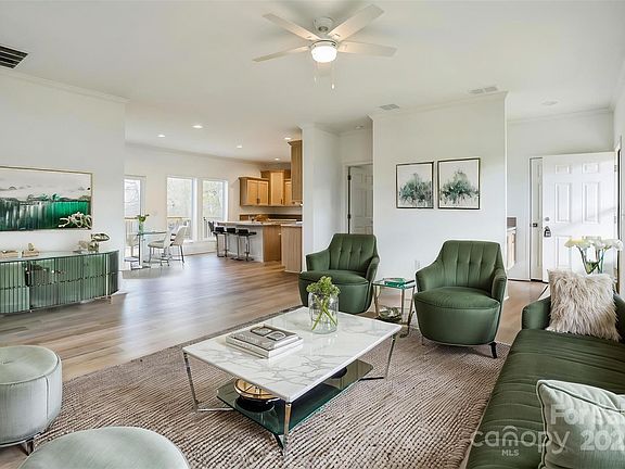 5th image of 108 Sarah Ave