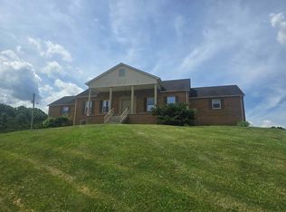 689 Ascue Rd, Cedar Bluff, VA 24609
