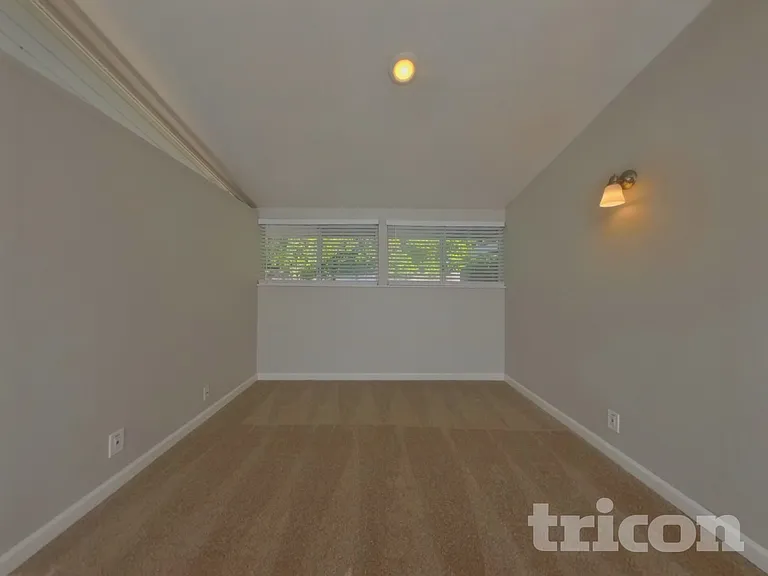 316 Brookwood Rd — Photo 9