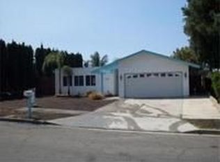 985 Redwood Ct, Corona, CA 92879