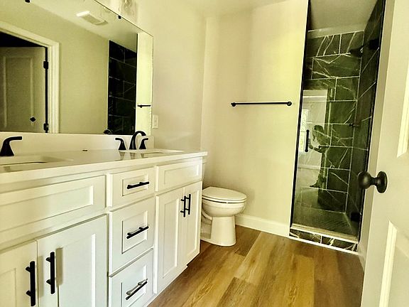 5th image of 109 Morgan Pl