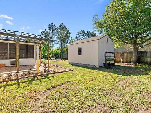 5th image of 7 Buffalo Meadow Ln