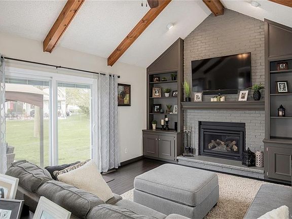 2nd image of 405 Glen Oak Dr