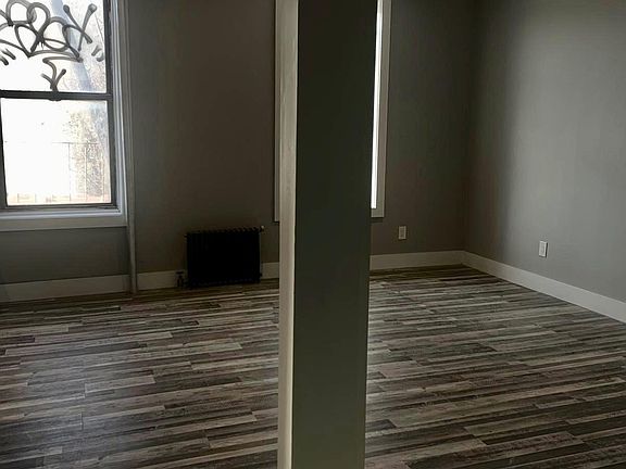 3rd image of 936 E 169th St #2