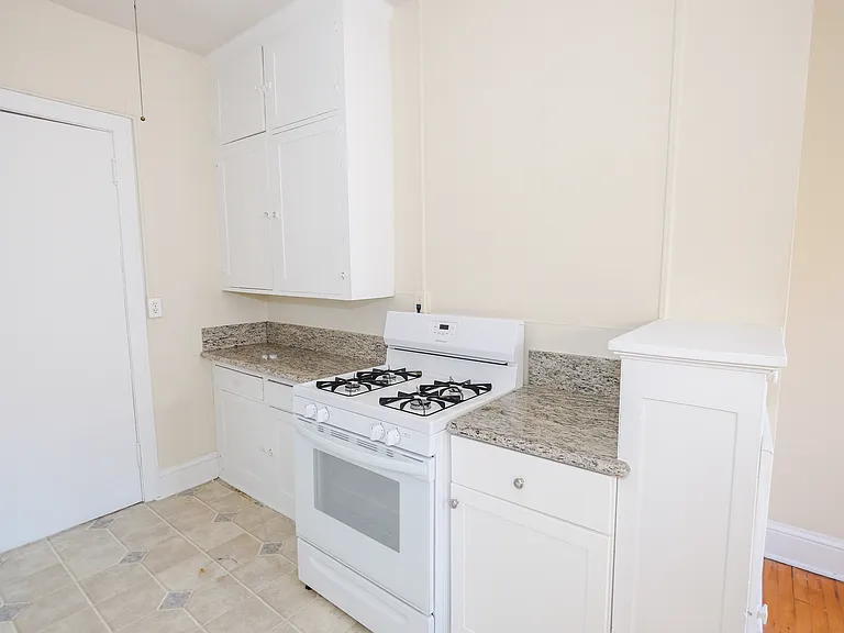 James Apartments | 2886 — Photo 8