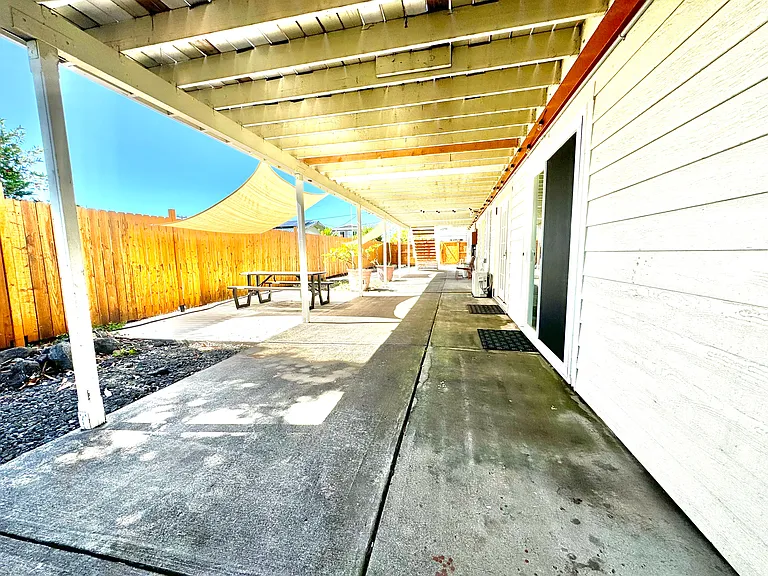 75-184 Ala Onaona St #D — Photo 12