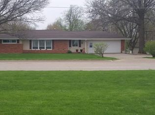 2813 1st Ave E, Newton, IA 50208
