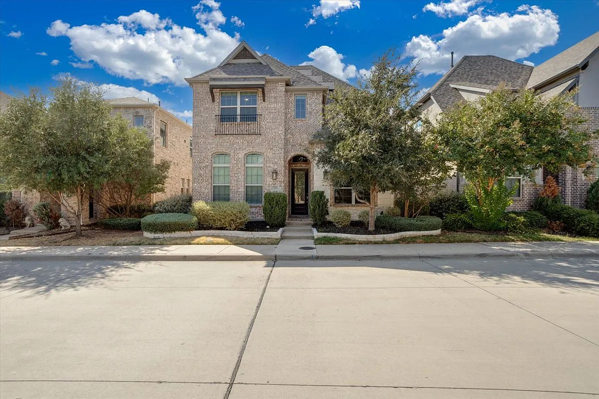 4 bed, 3.5 bath, 3133 sqft, $4,395 — Photo 1