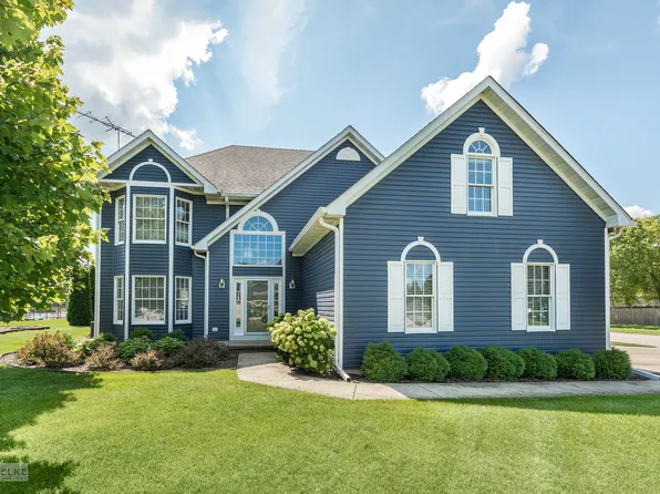 530 San Carlos Rd, Minooka, IL 60447