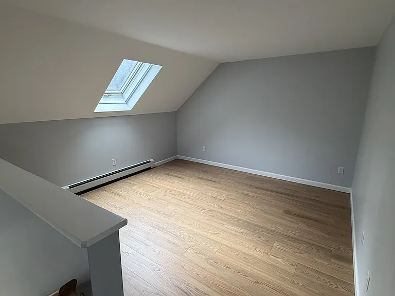 11 Cambridge Ct — Photo 8