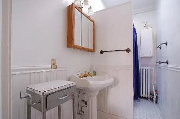 Rented by Corcoran | media 18