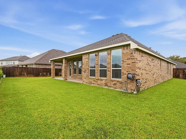 15551 Blue Lake Dr — Photo 22