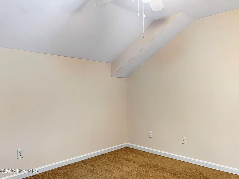 115 Harvestwood Dr — Photo 12