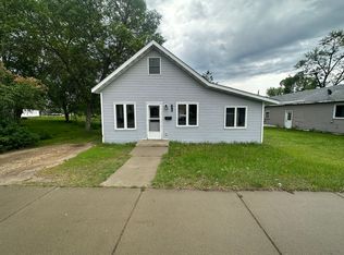 606 Pleasant Ave S, Park Rapids, MN 56470