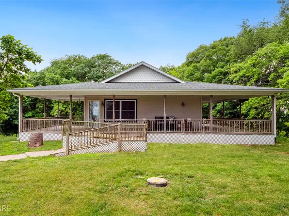 22955 Buchanan Trl, Hartford, IA 50118