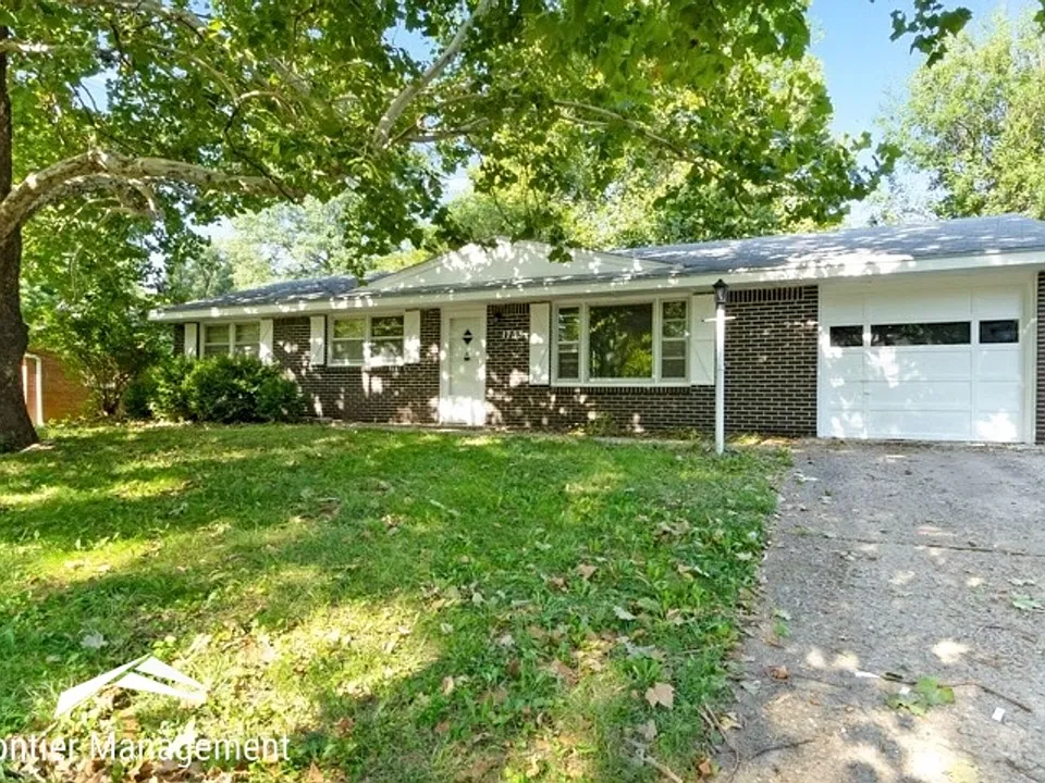 1733 Vaughn Dr