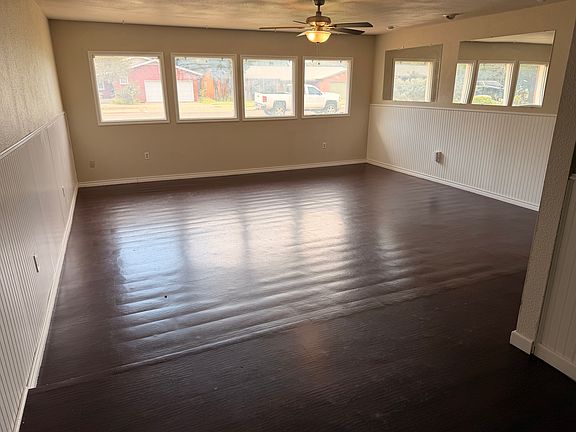 4th image of 3708 46th St