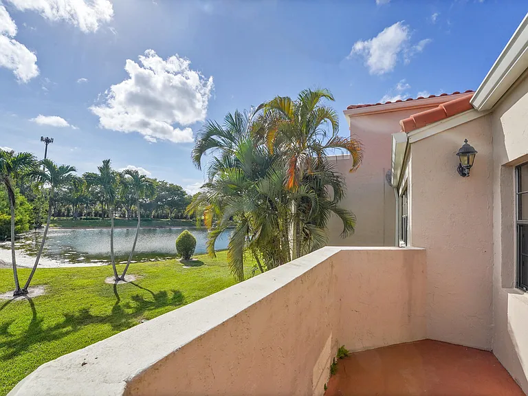 6654 Villa Sonrisa Dr #412 — Photo 12