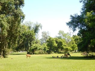 607 Buffalo Trl, Angleton, TX 77515