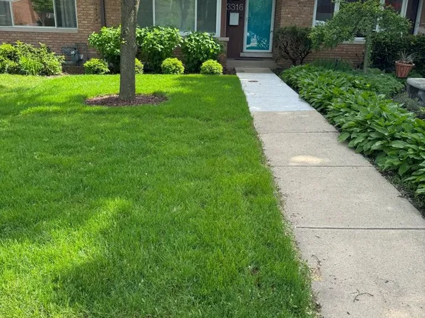 3316 Central St, Evanston, IL 60201