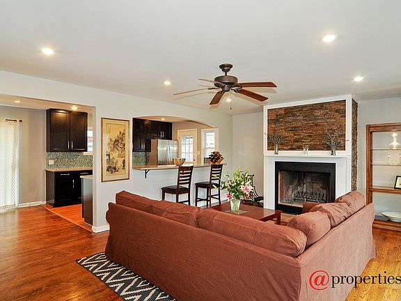 Kitchen / Living Room