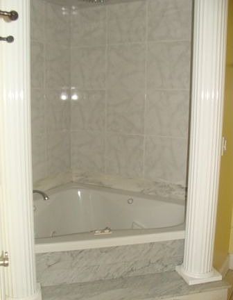 MASTER BATHTUB