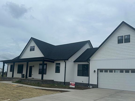 2nd image of 330 Turner Ridge Rd