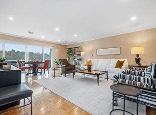 Charles Court East, Needham, MA 02492