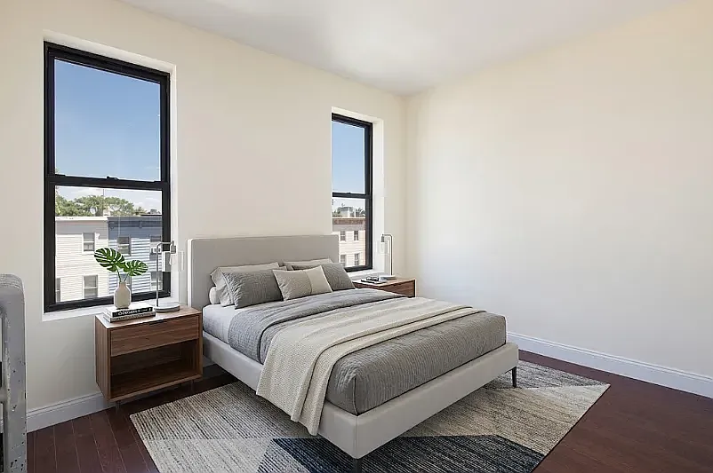 216 Macon Street — Photo 3