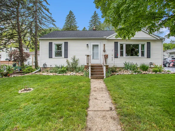 211 East Dr, Marshall, MI 49068