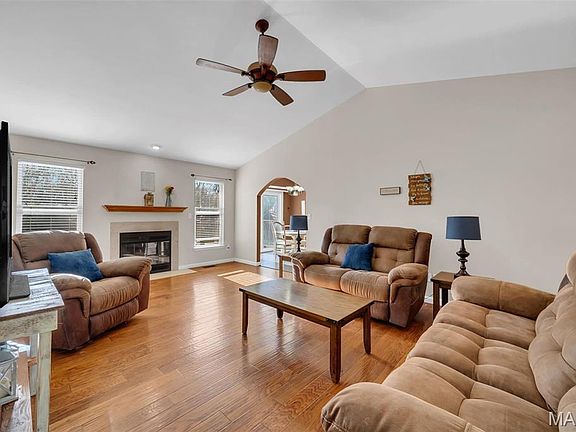 5th image of 55 Wildoradoe Dr