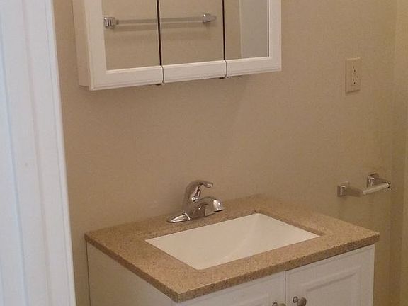 4th image of 2911 Dorothy St #2