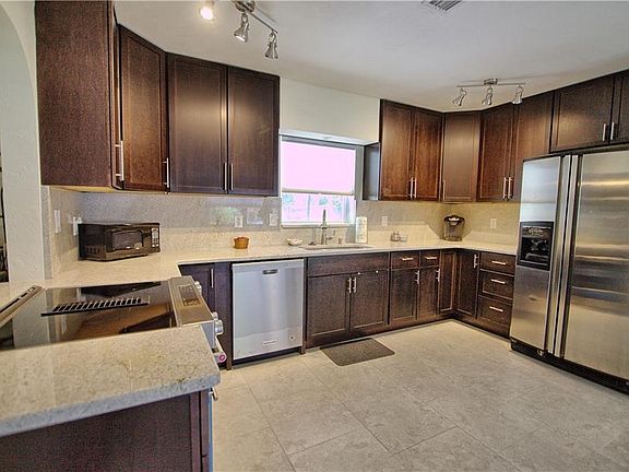 4th image of 883 64th Ave S