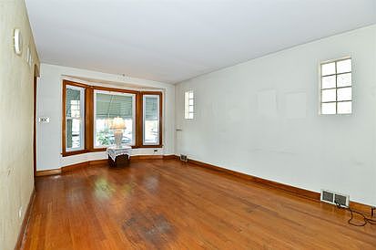 2nd image of 5009 N Merrimac Ave