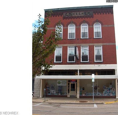 1st image of 19 S Saint Clair St