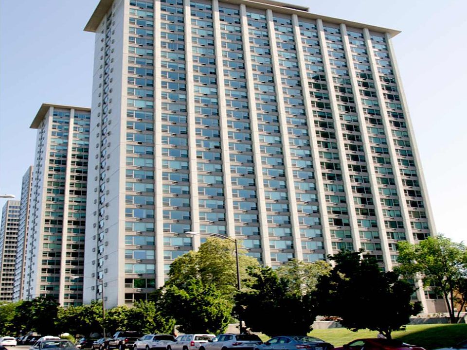 1st image of 3600 N Lake Shore Dr APT 621