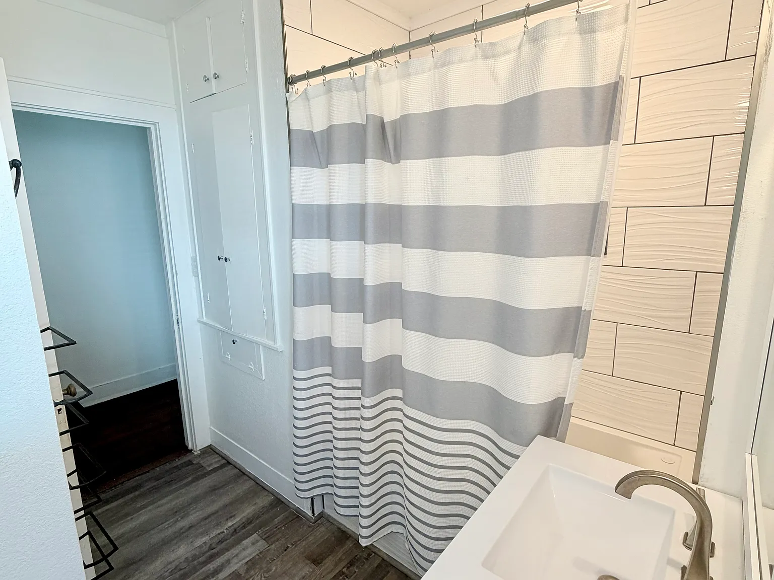 2 bed, 996 sqft, $1,700 — Photo 3