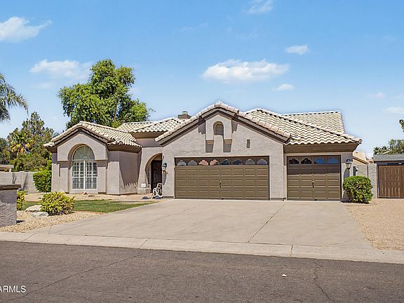 2nd image of 5542 W Saguaro Park Lane